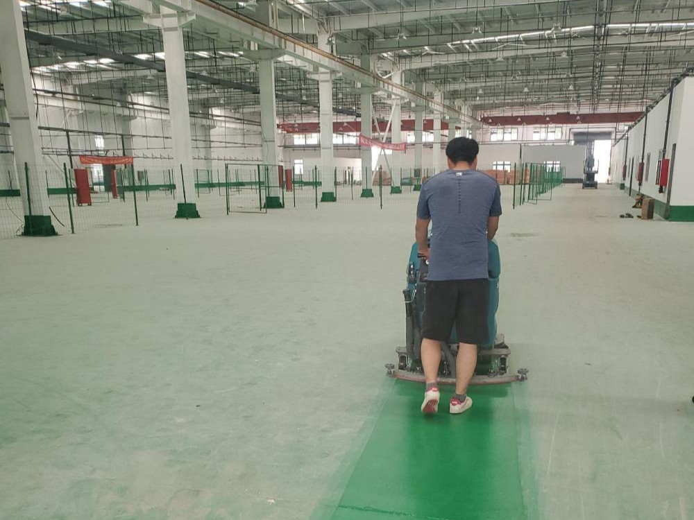 地下車庫使用洗地機時應注意什么？